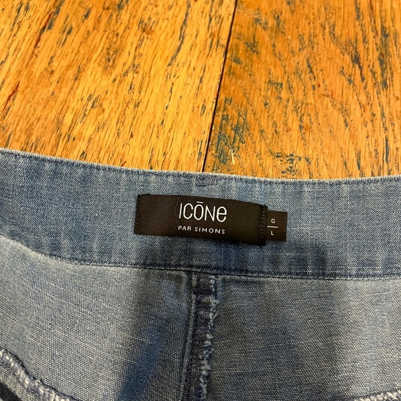 🩵 ICÔNE PAR SIMONS – Light Denim Relaxed-Leg Pants (Size L) - Picture 2 of 8
